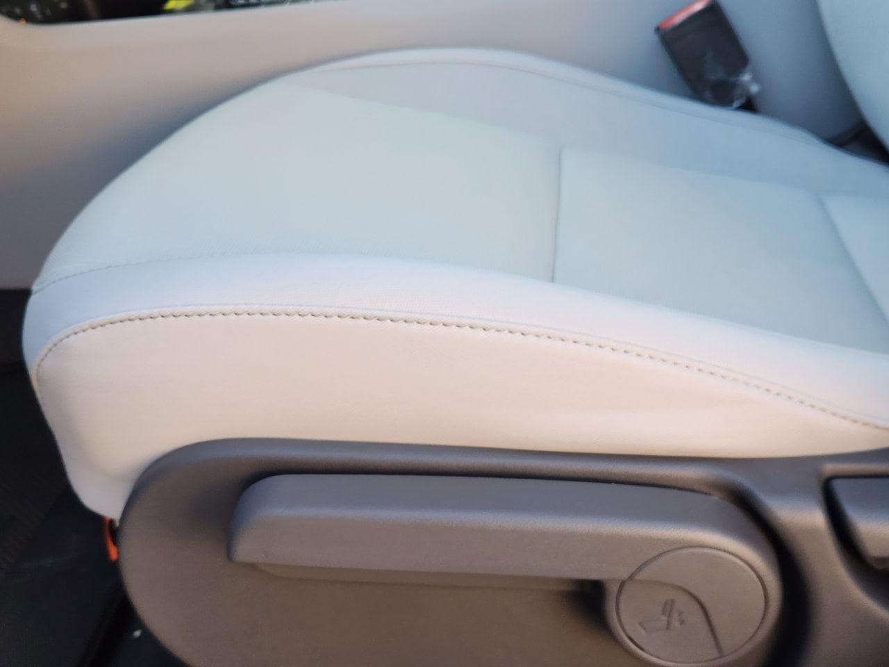 New 2026 PE2 Gray Hyundai SEL Sport FWD image 23