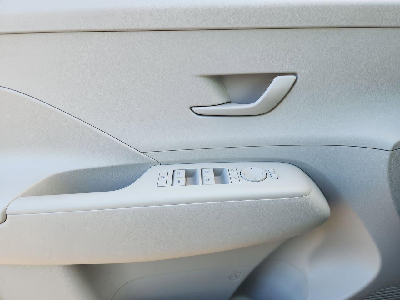 New 2026 Atlas White Hyundai SEL Sport FWD image 22