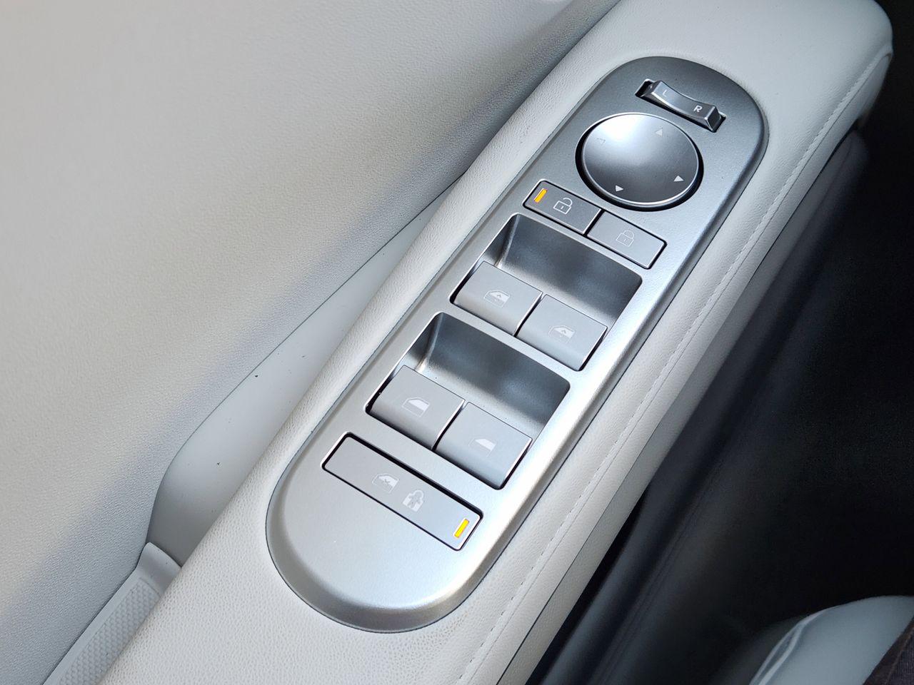 New 2026 Creamy White Pearl Hyundai SEL FWD image 21