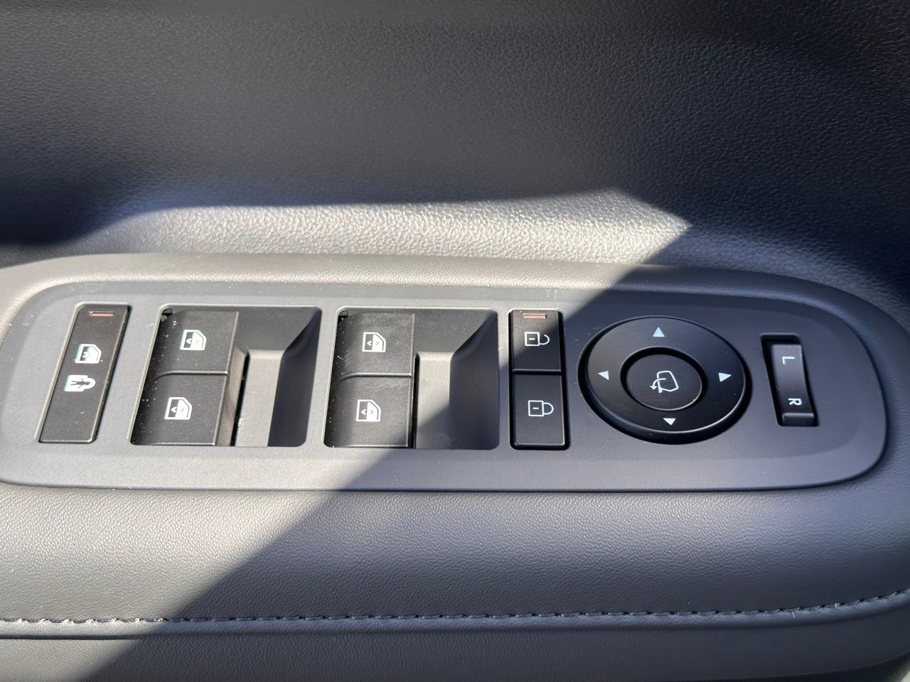 Used 2026 Phantom Black Hyundai Calligraphy image 27