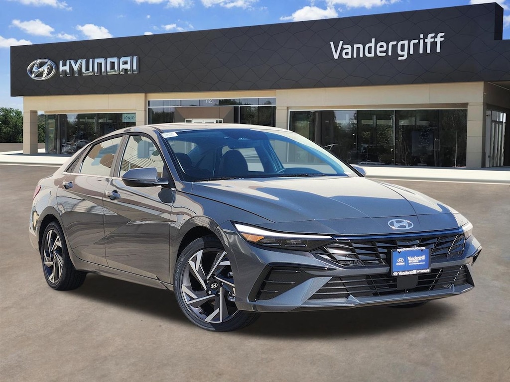 New 2026 Hyundai Elantra Limited Sedan