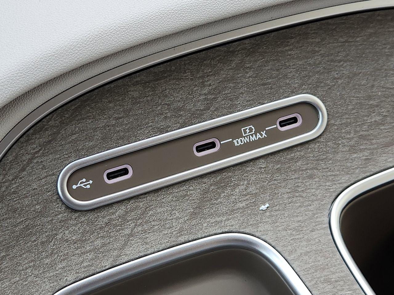 New 2026 A2B Black Hyundai SEL Premium FWD image 18