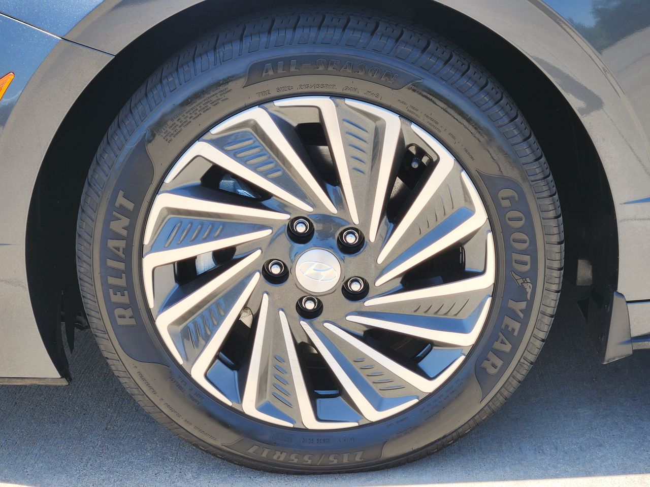 Used 2023 Portofino Gray Hyundai SEL image 7