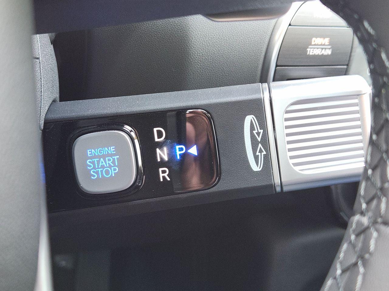 New 2027 Abyss Black Pearl Hyundai SEL Premium 8P image 18