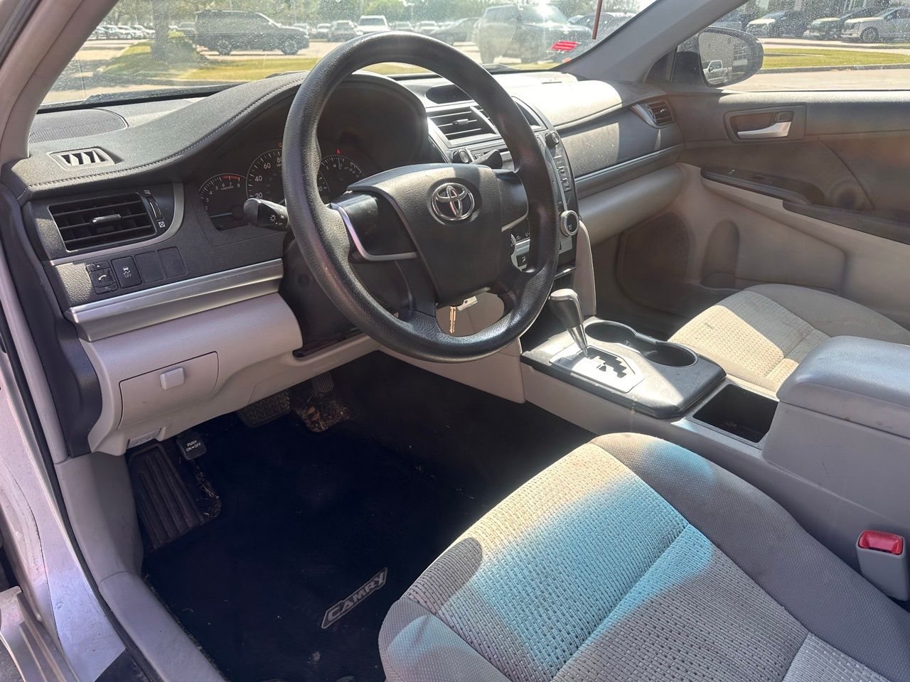 Used 2012 Classic Silver Toyota LE image 18