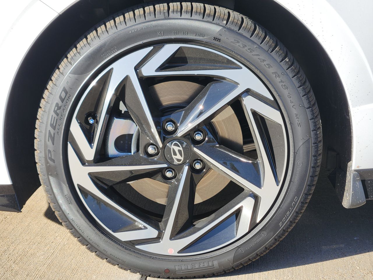 New 2026 W6H White Hyundai SEL Sport image 7