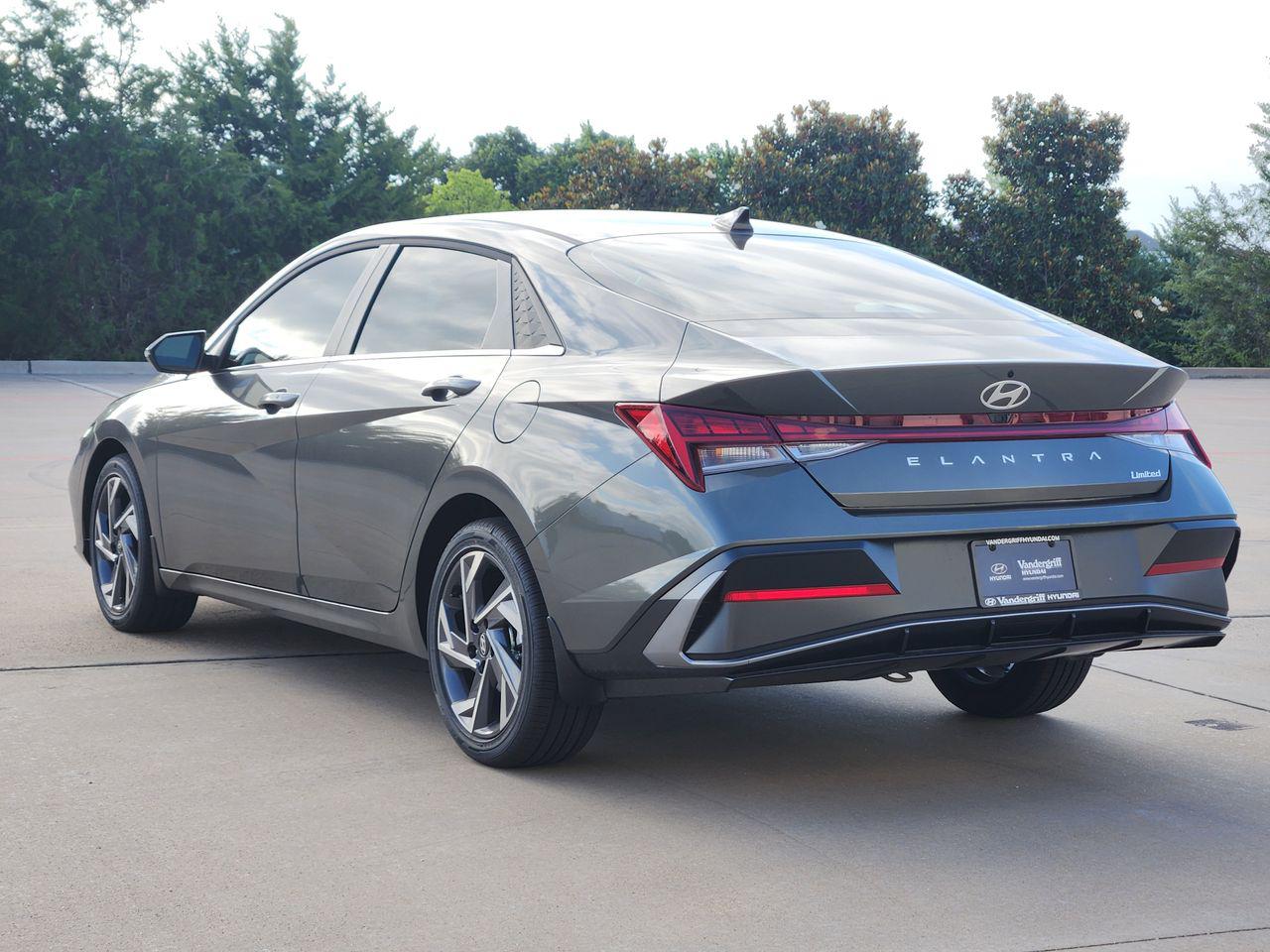 New 2026 Amazon Gray Hyundai Limited image 3