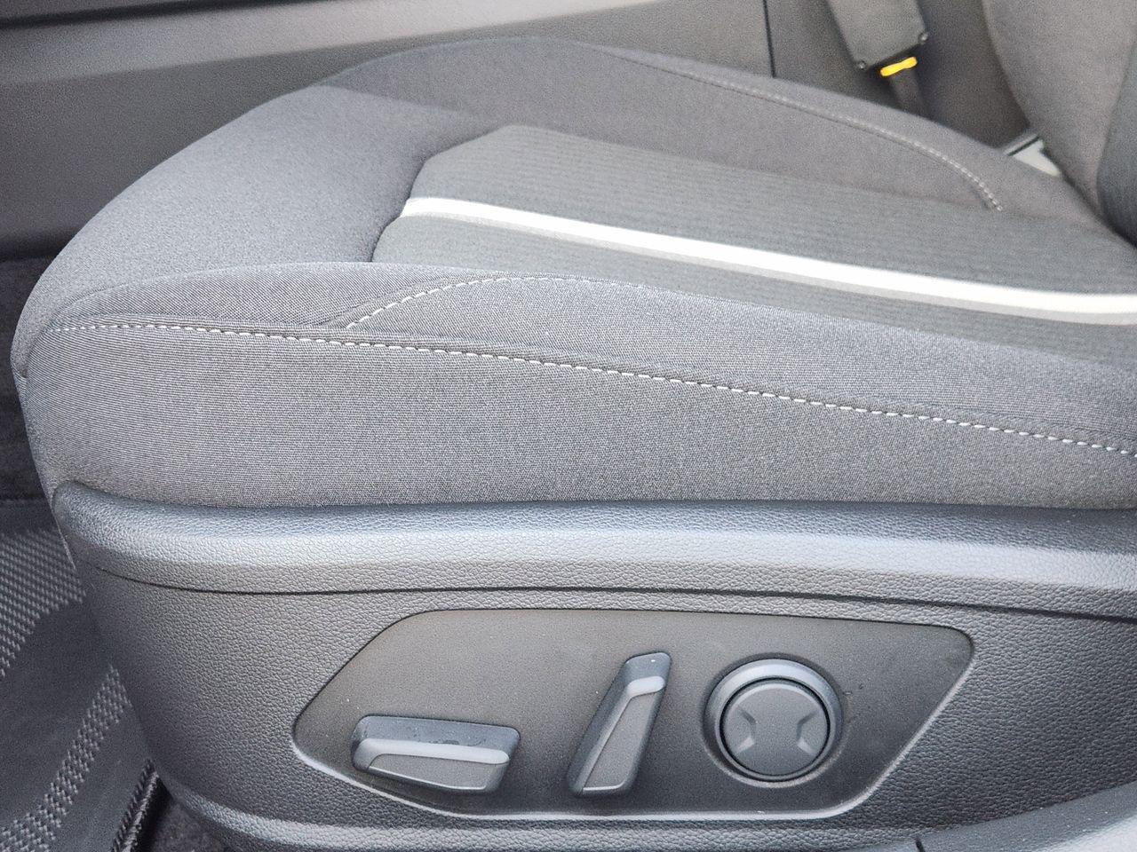 New 2026 T4A Silver Hyundai SEL Sport image 23