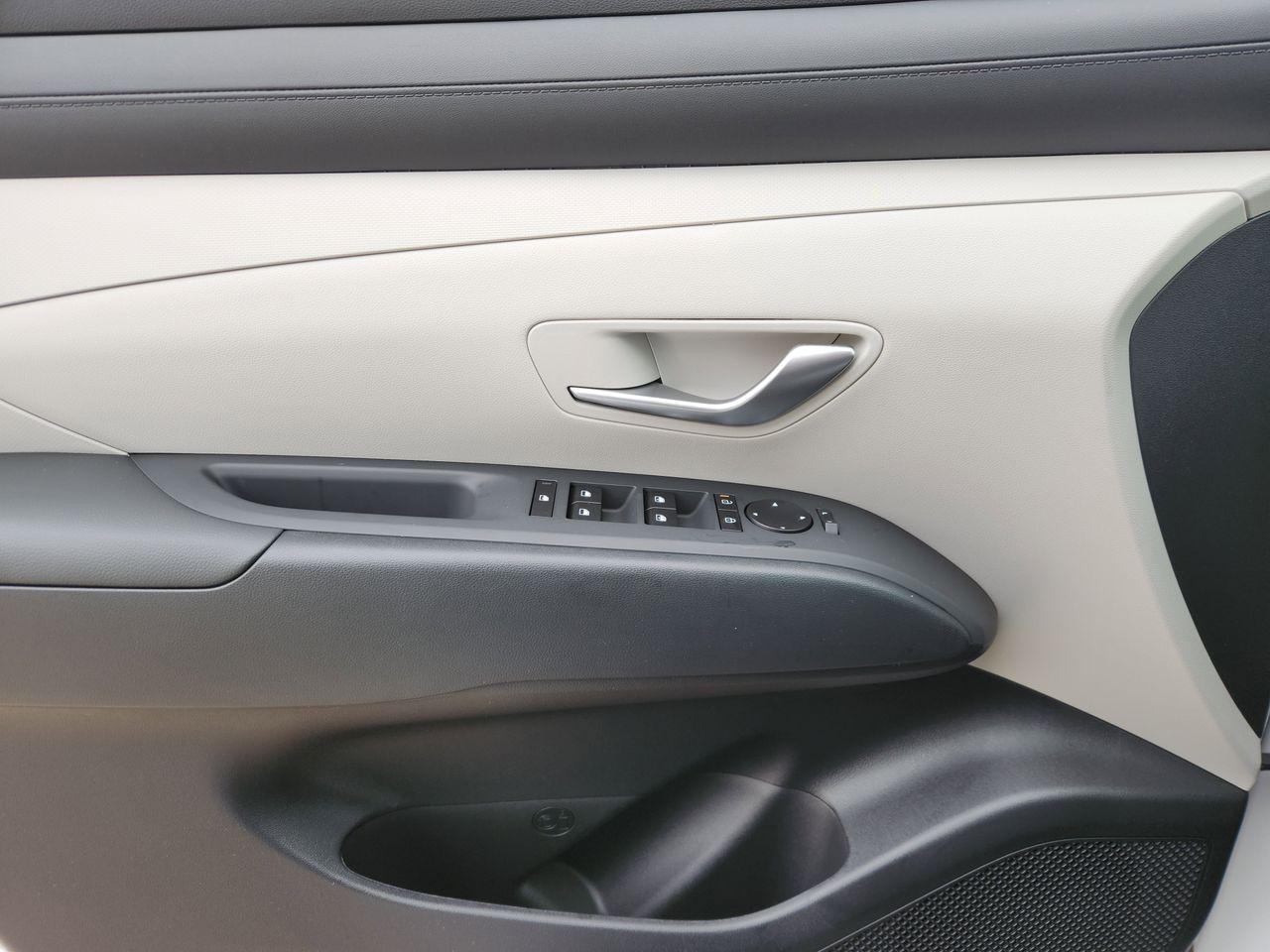 New 2026 W6H White Hyundai SEL FWD image 21