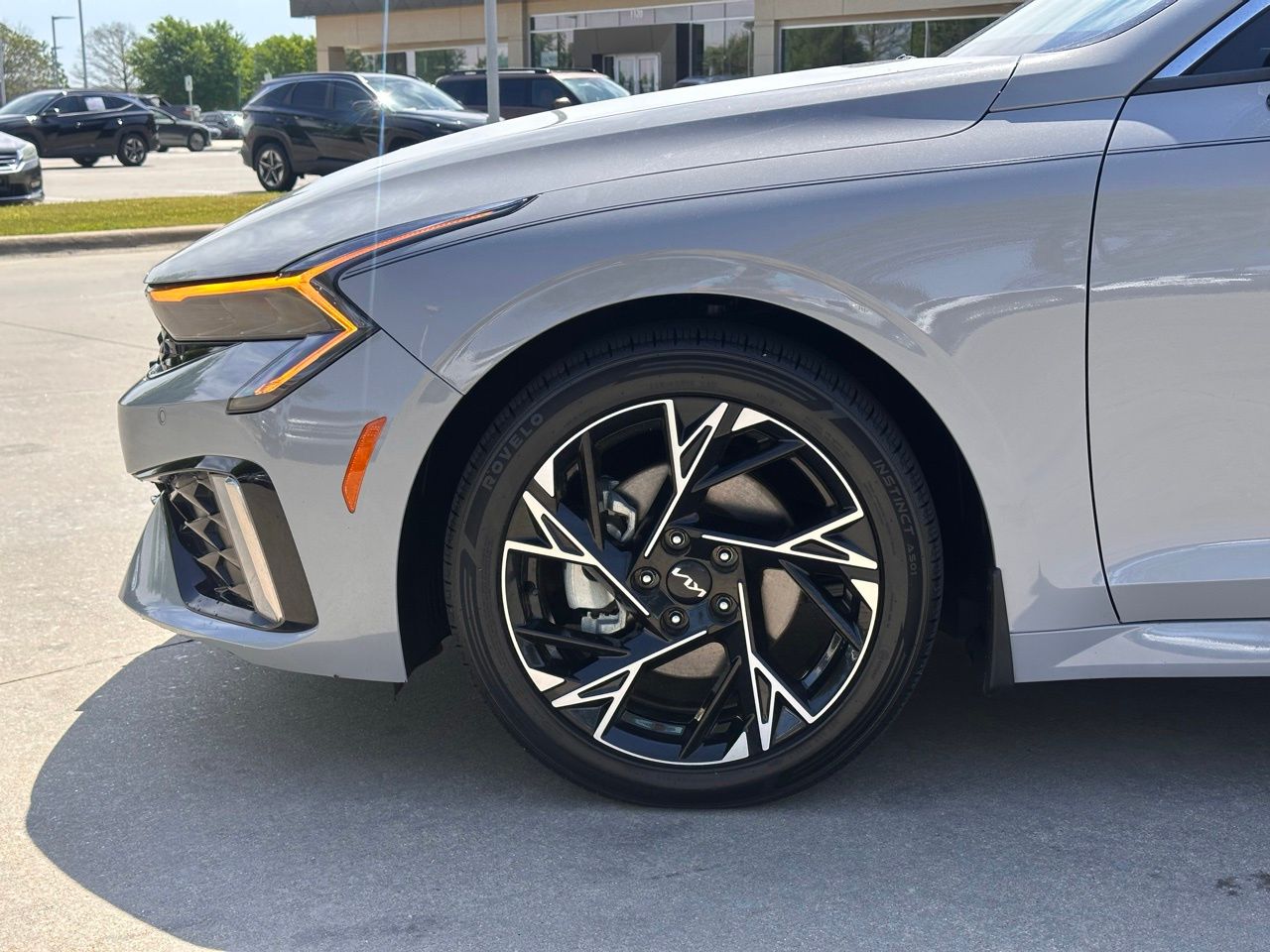Used 2025 Wolf Gray Kia GT-Line image 10