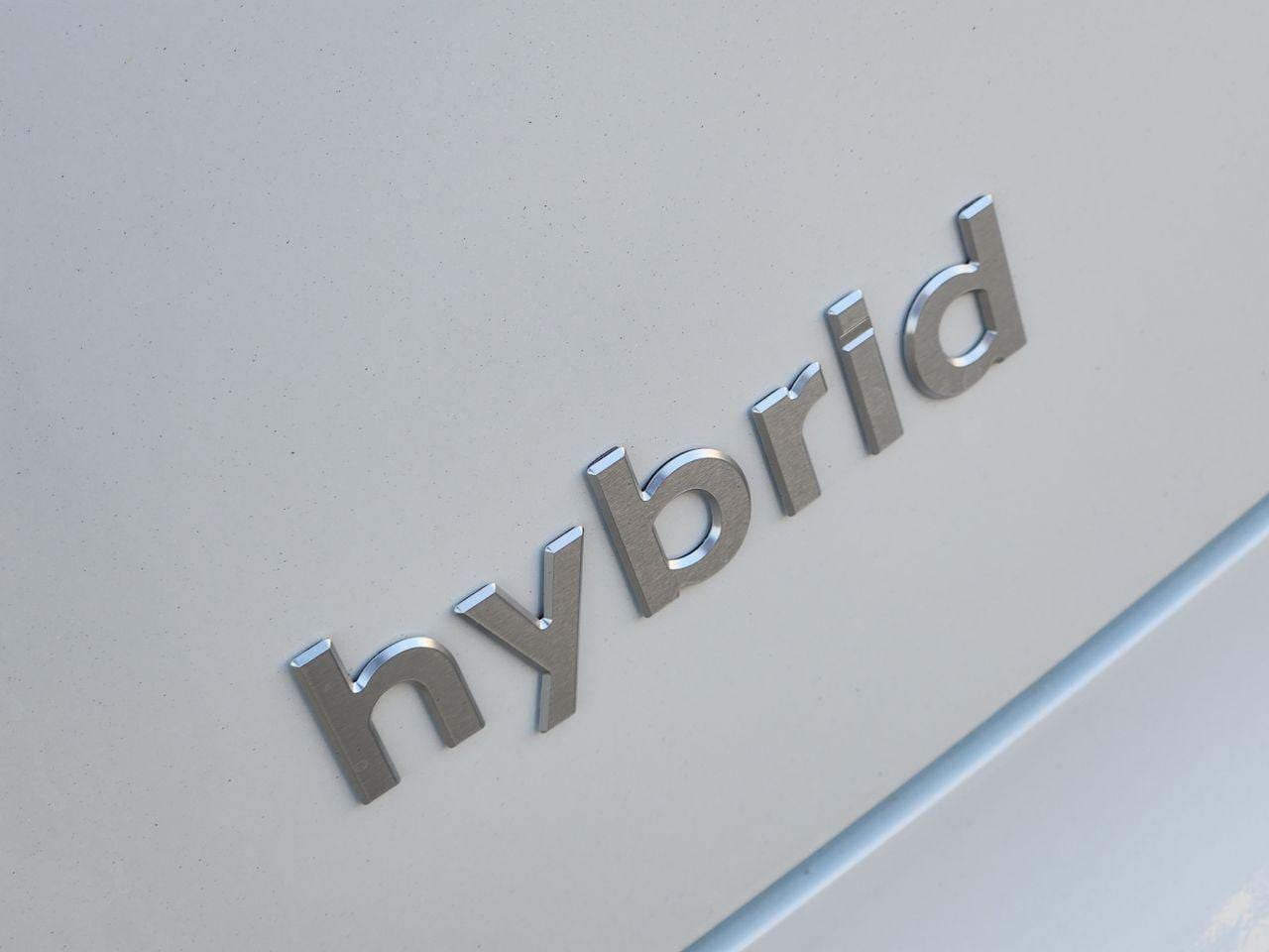 New 2026 Creamy White Pearl Hyundai SEL Premium 7P image 9
