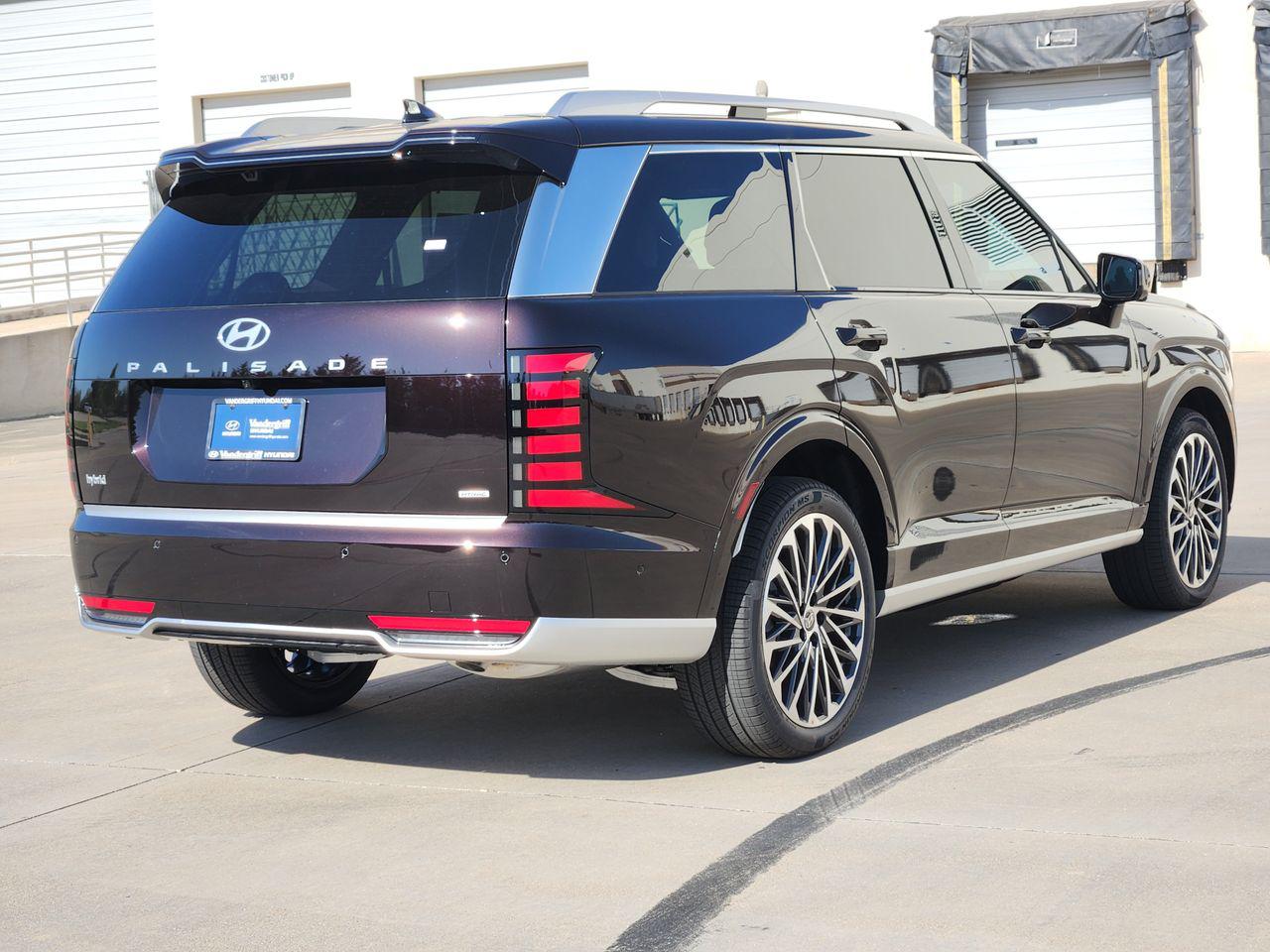 New 2027 Galaxy Maroon Pearl Hyundai Calligraphy image 4