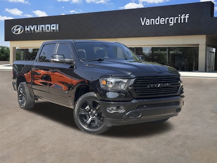 2021 Ram 1500 Big Horn/Lone Star Truck Crew Cab