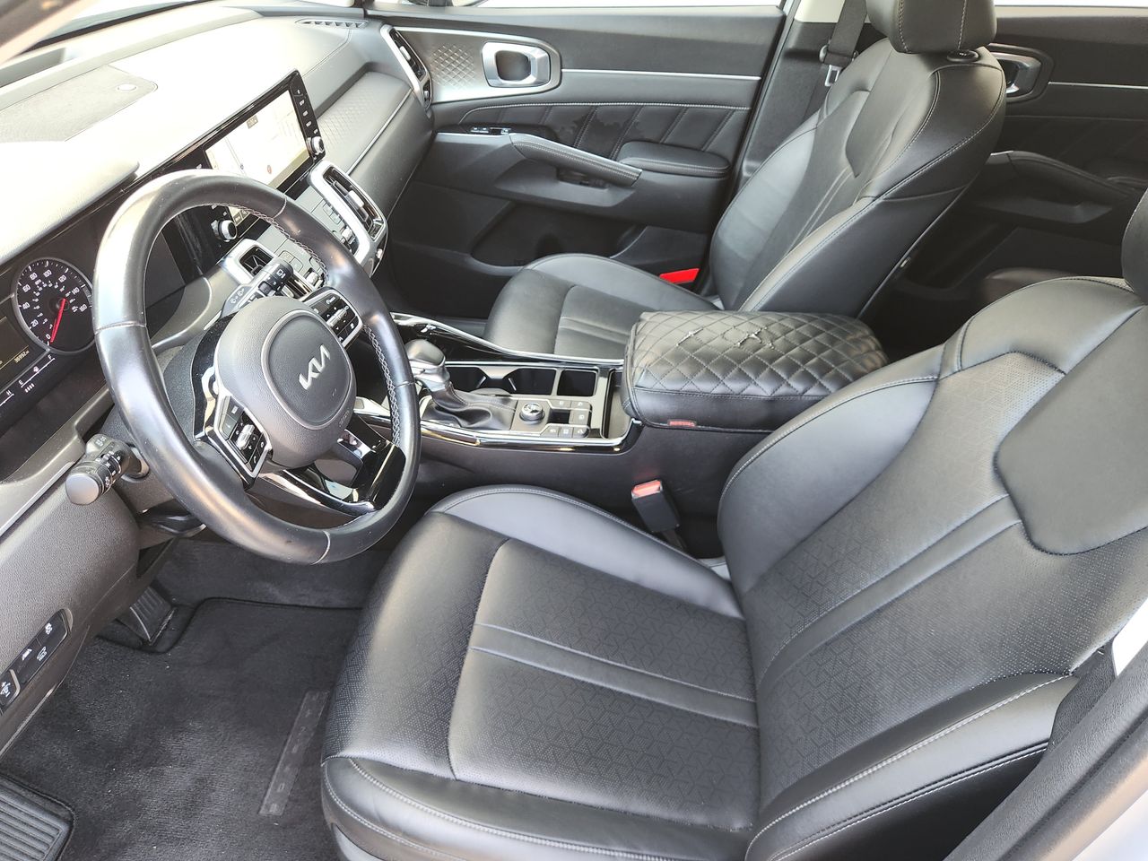 Used 2022 Wolf Gray Kia SX image 8