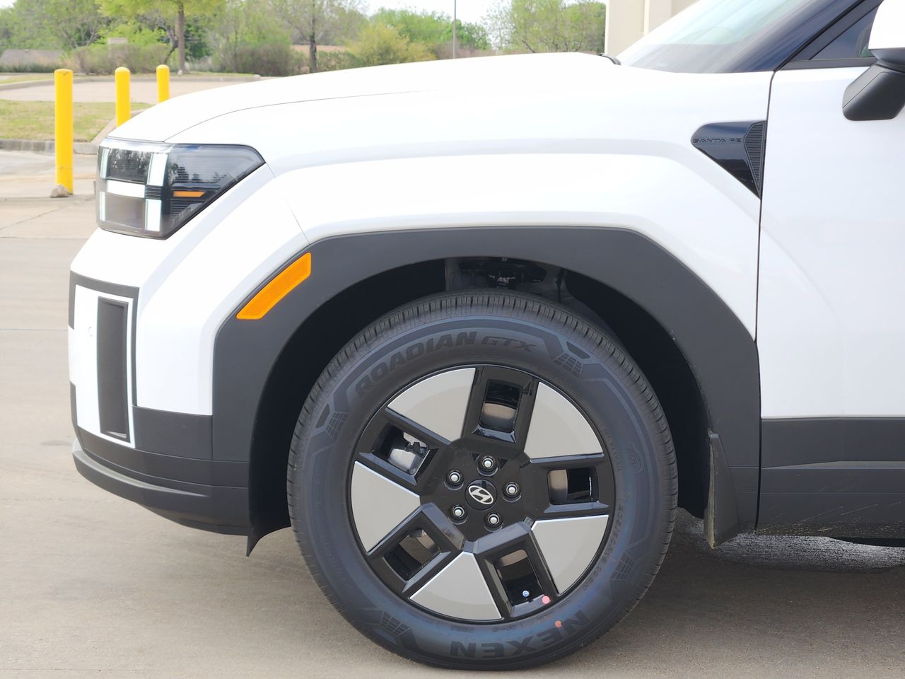 New 2026 W6H White Hyundai SEL image 5