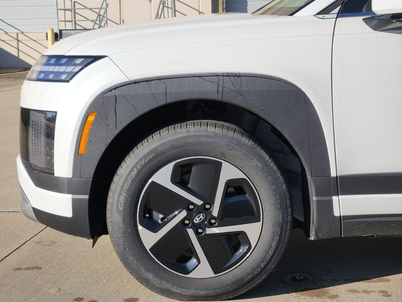 New 2026 Snow White Pearl Hyundai S image 5