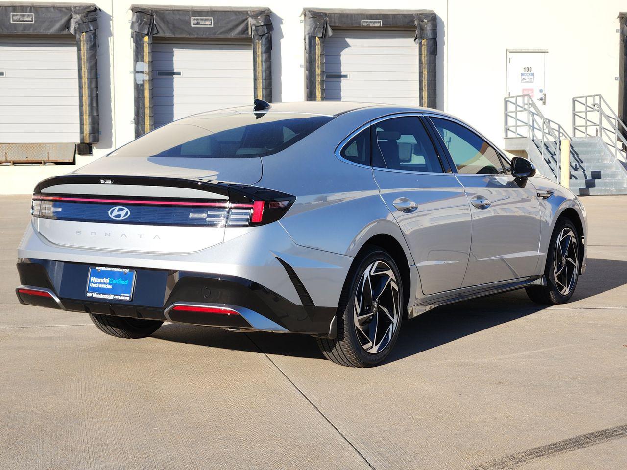 New 2026 Aero Silver Hyundai SEL Sport image 4