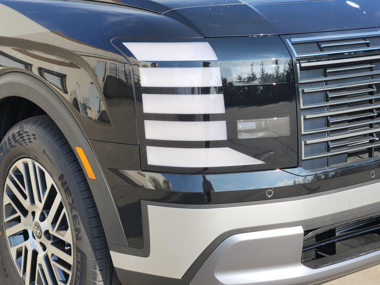 New 2026 A2B Black Hyundai SEL FWD image 6