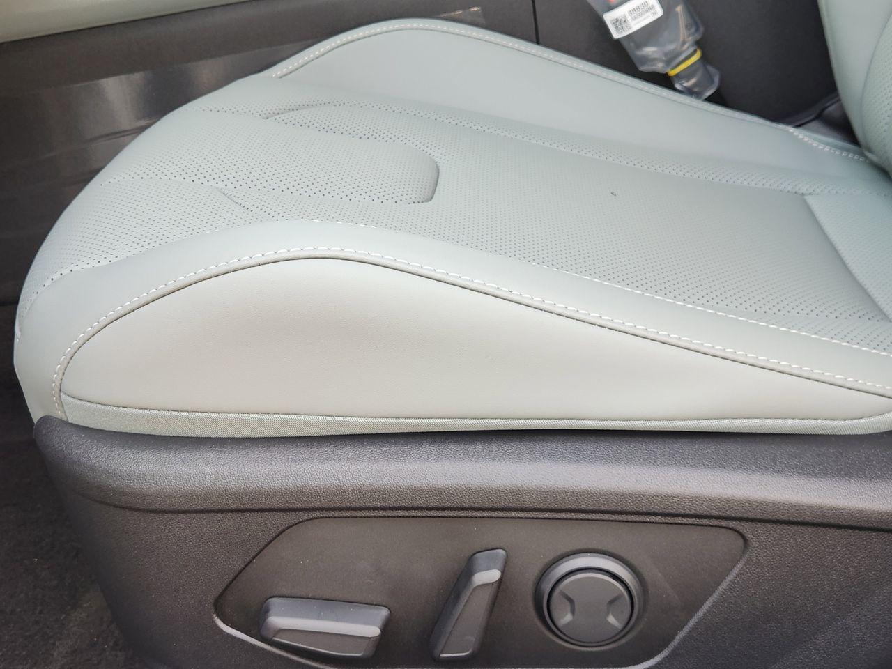 New 2026 Serenity White Hyundai Limited image 24