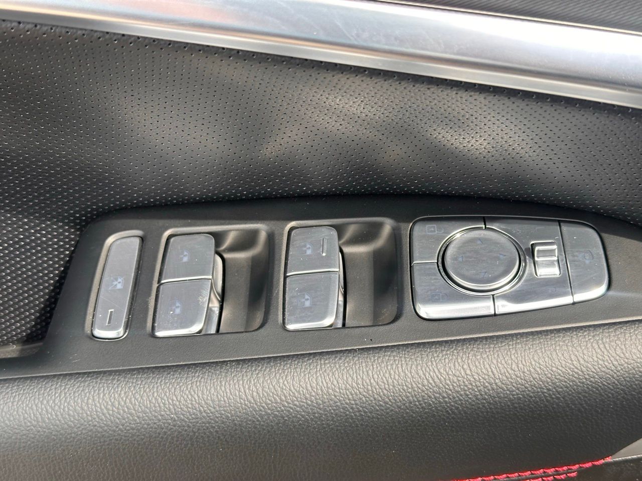 Used 2026 Savile Silver Genesis 3.3T Sport Prestige image 23