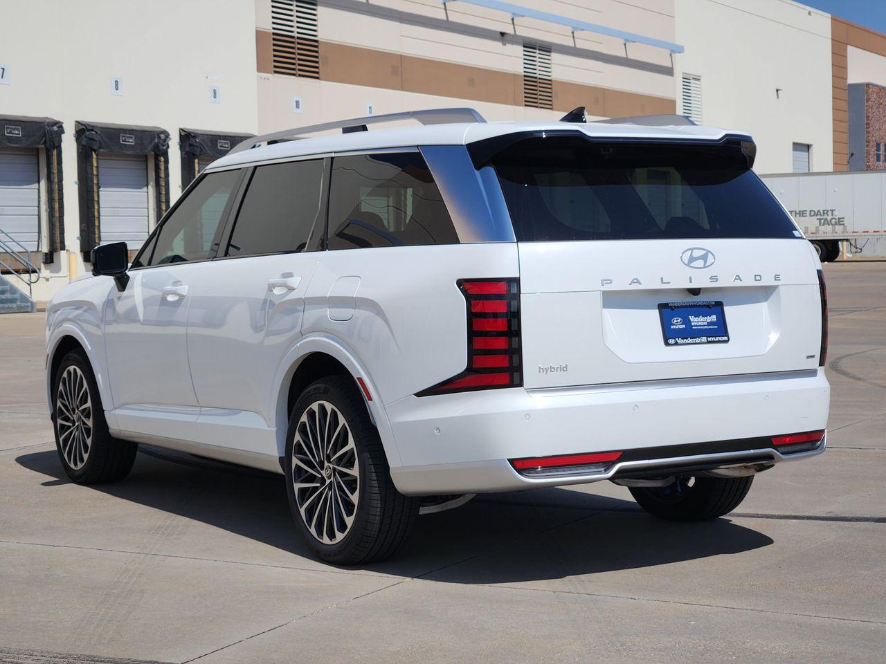 New 2027 Creamy White Pearl Hyundai Calligraphy image 4