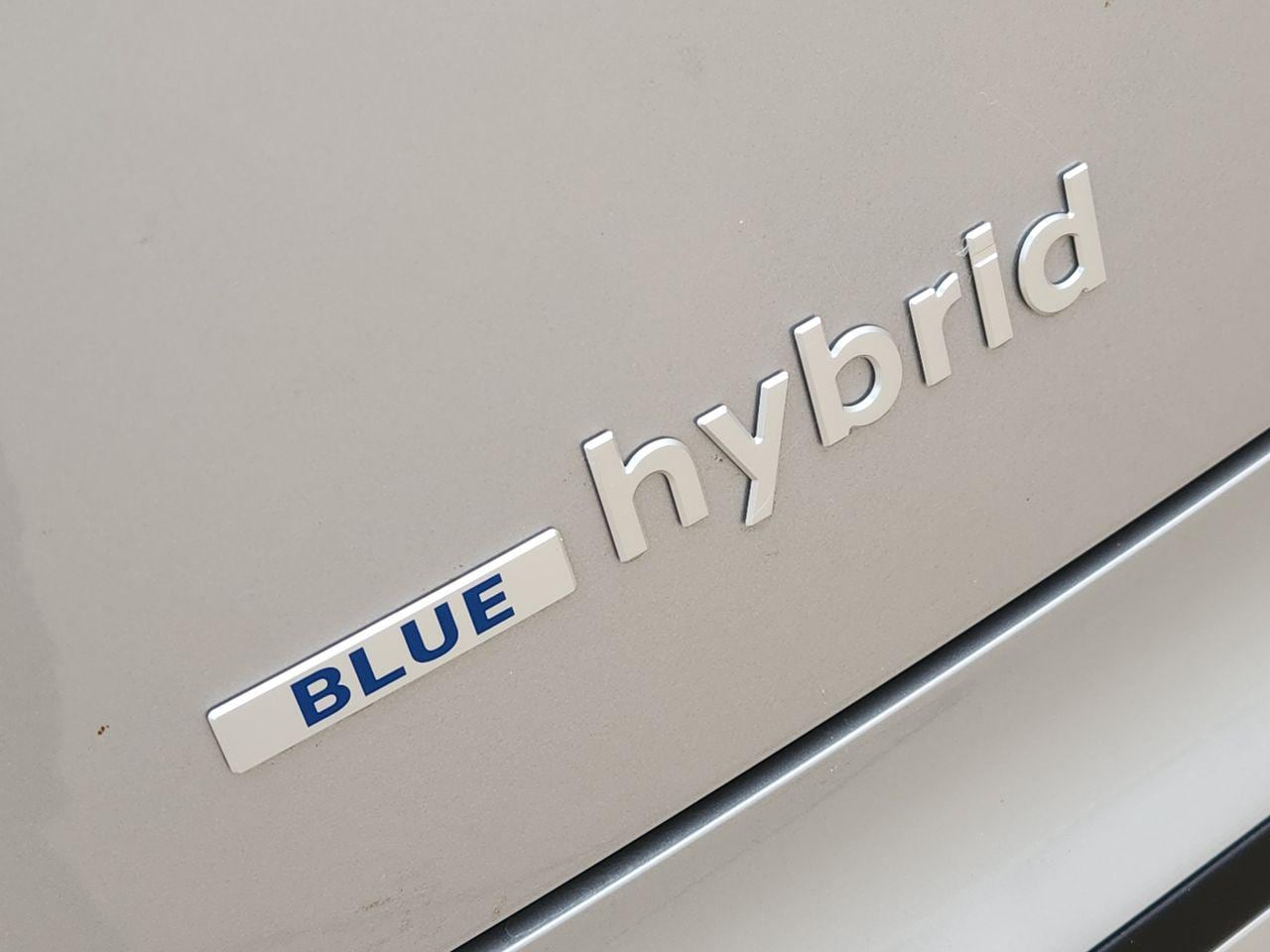 New 2026 Typhoon Silver Metallic Hyundai Blue SEL Premium 7P image 9