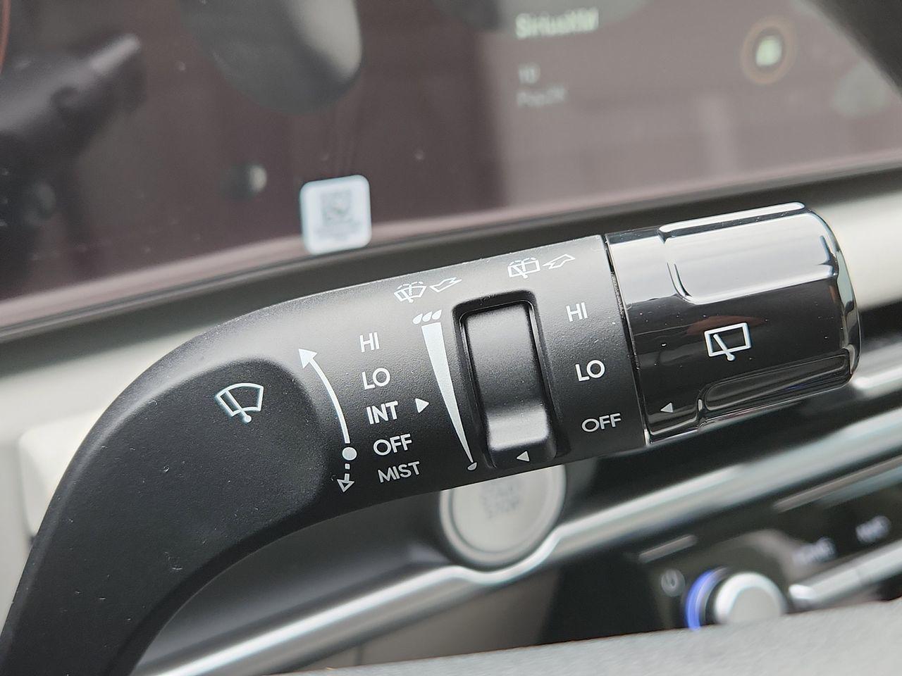 New 2026 W6H White Hyundai SEL FWD image 27