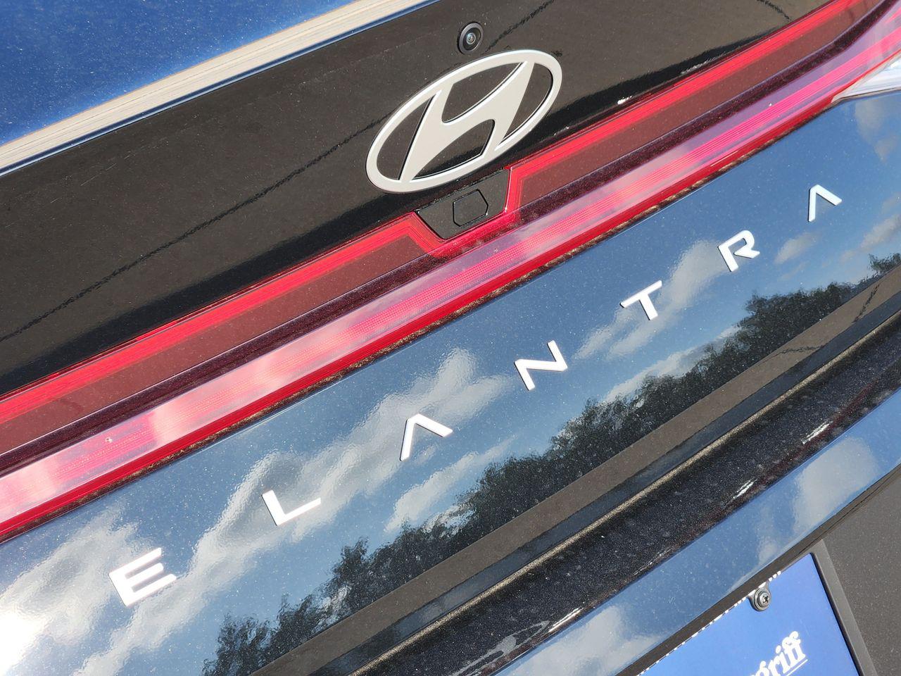 New 2026 Abyss Black Hyundai Limited image 8