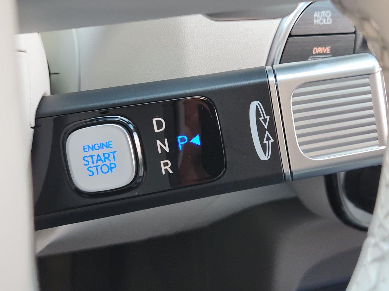 New 2027 Titan Green Pearl Hyundai SEL Premium image 17