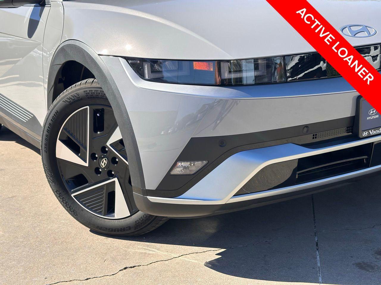 New 2026 C5G Gray Hyundai SEL image 2