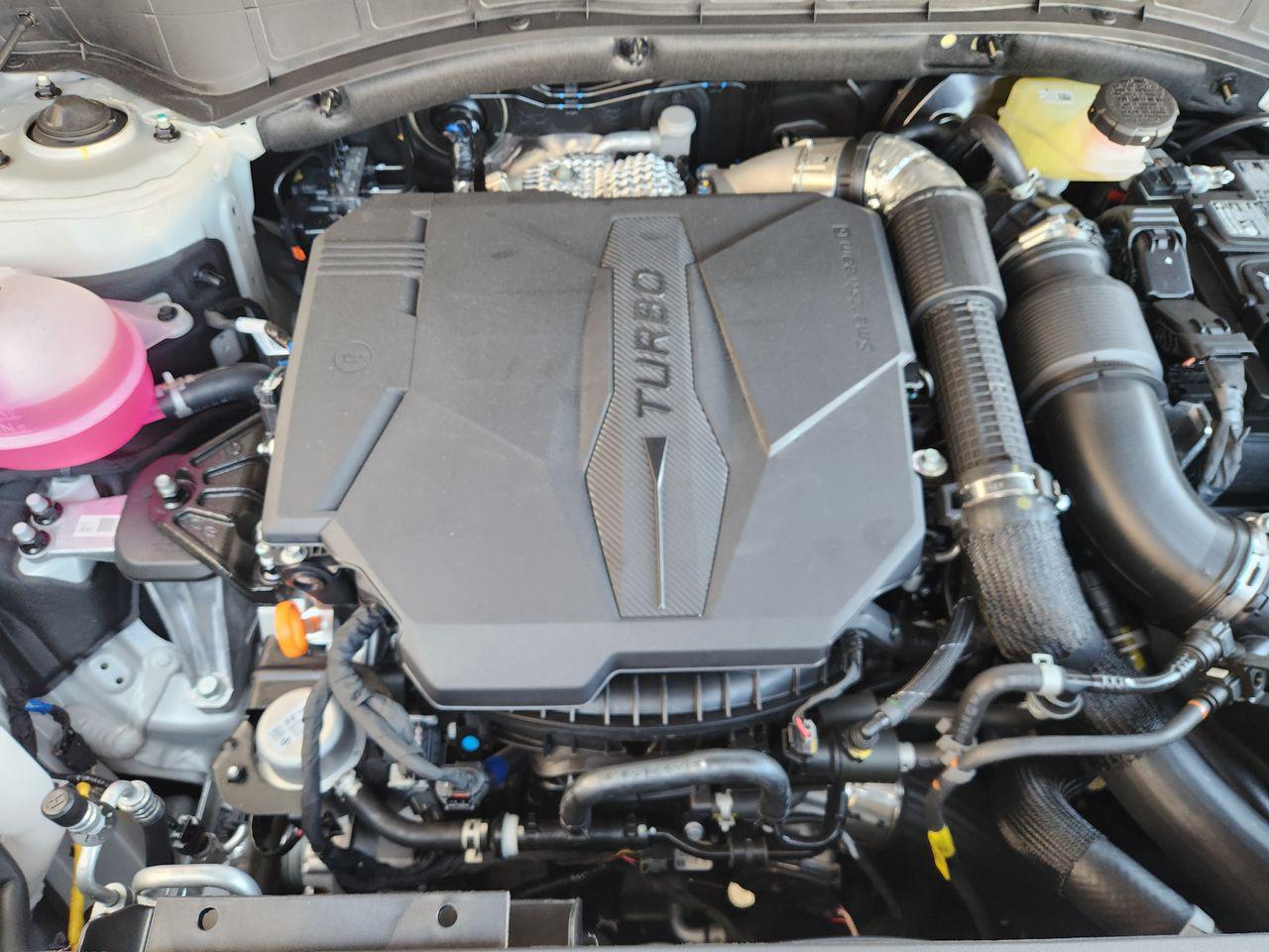 New 2027 Shimmering Silver Hyundai SE FWD image 31