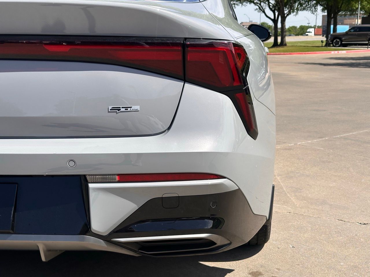 Used 2025 Wolf Gray Kia GT-Line image 11