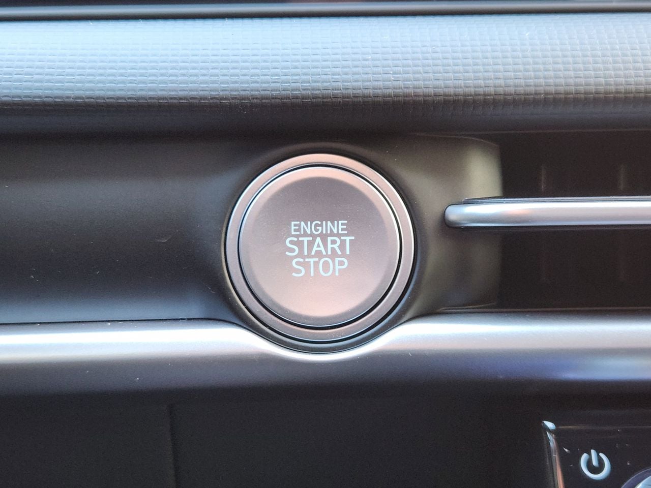 New 2026 SAW White Hyundai XRT image 17