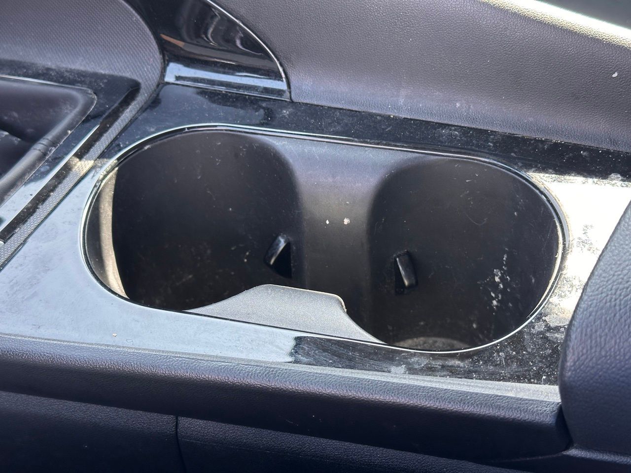 Used 2025 Fluid Metal Hyundai Blue image 36