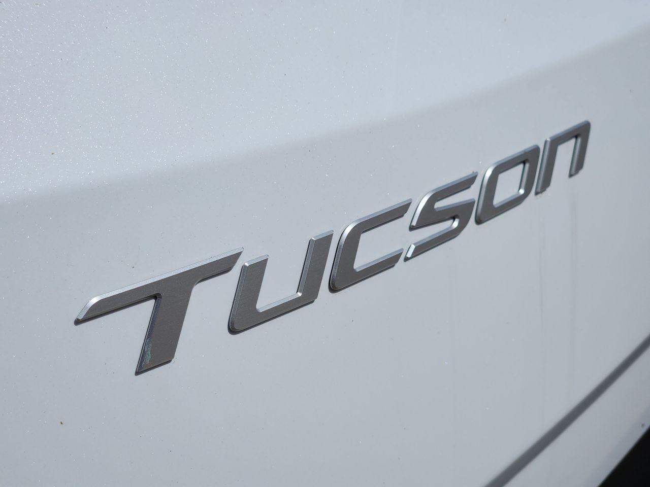 New 2026 Serenity White Pearl Hyundai Limited FWD image 8