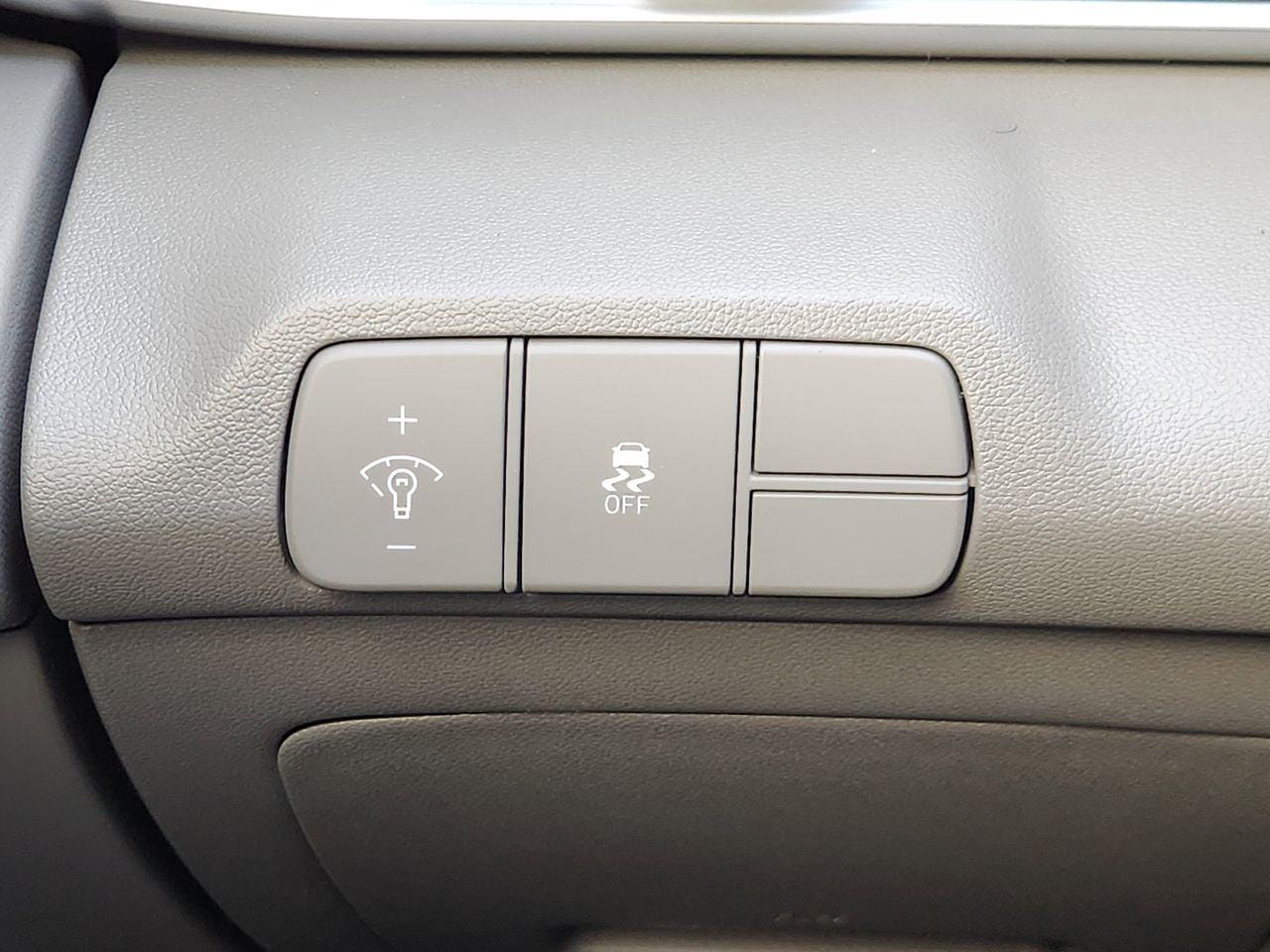 New 2026 W6H White Hyundai SEL Sport image 20