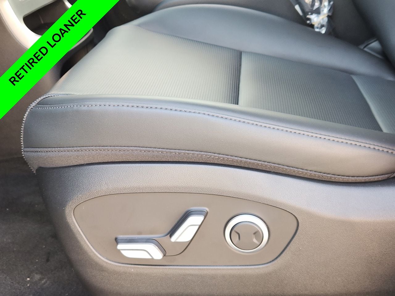 New 2026 Snow White Pearl Hyundai SEL image 25