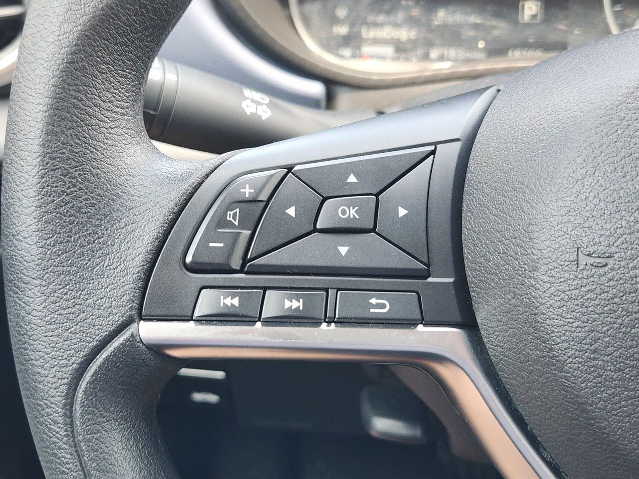 Used 2024 Gun Metallic Nissan 1.6 SV image 27
