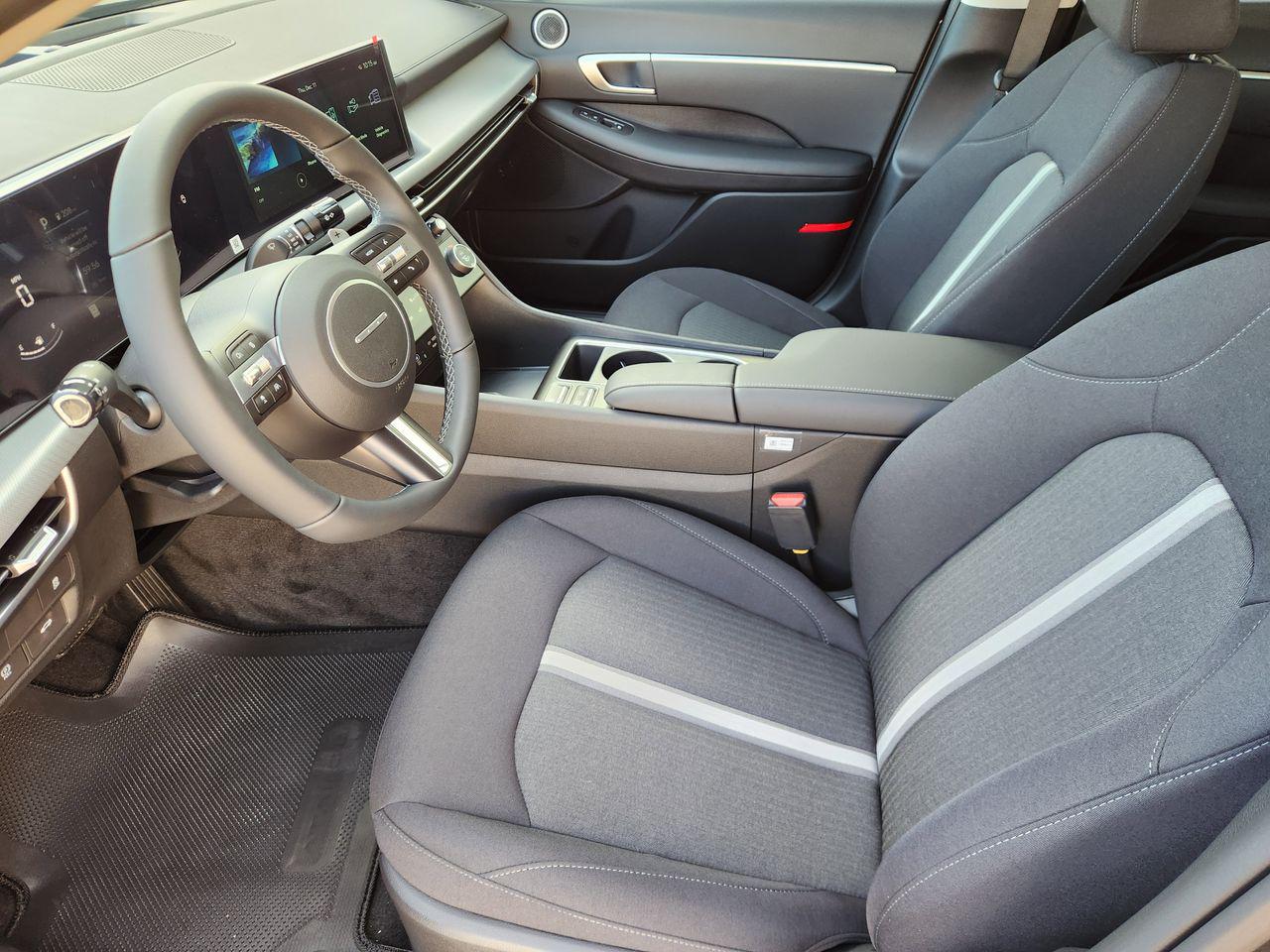 New 2026 T2G Gray Hyundai SEL Sport image 9