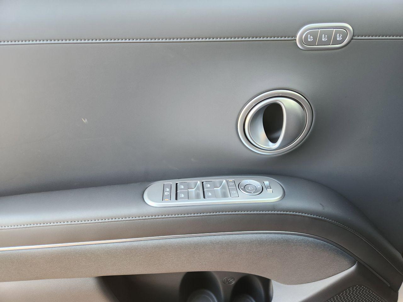 New 2026 T2X Silver Hyundai Calligraphy FWD image 21