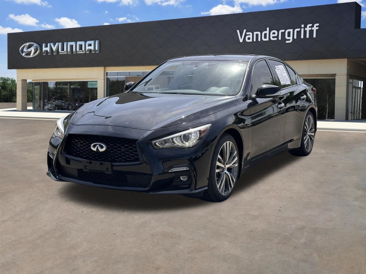 Used 2023 Black Obsidian INFINITI Sensory image 2
