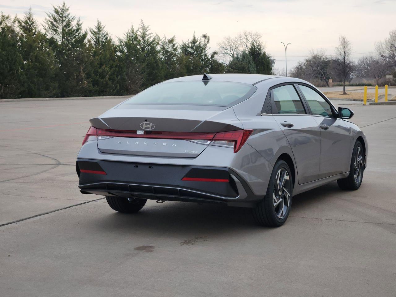 New 2026 M6T Hyundai Limited image 4