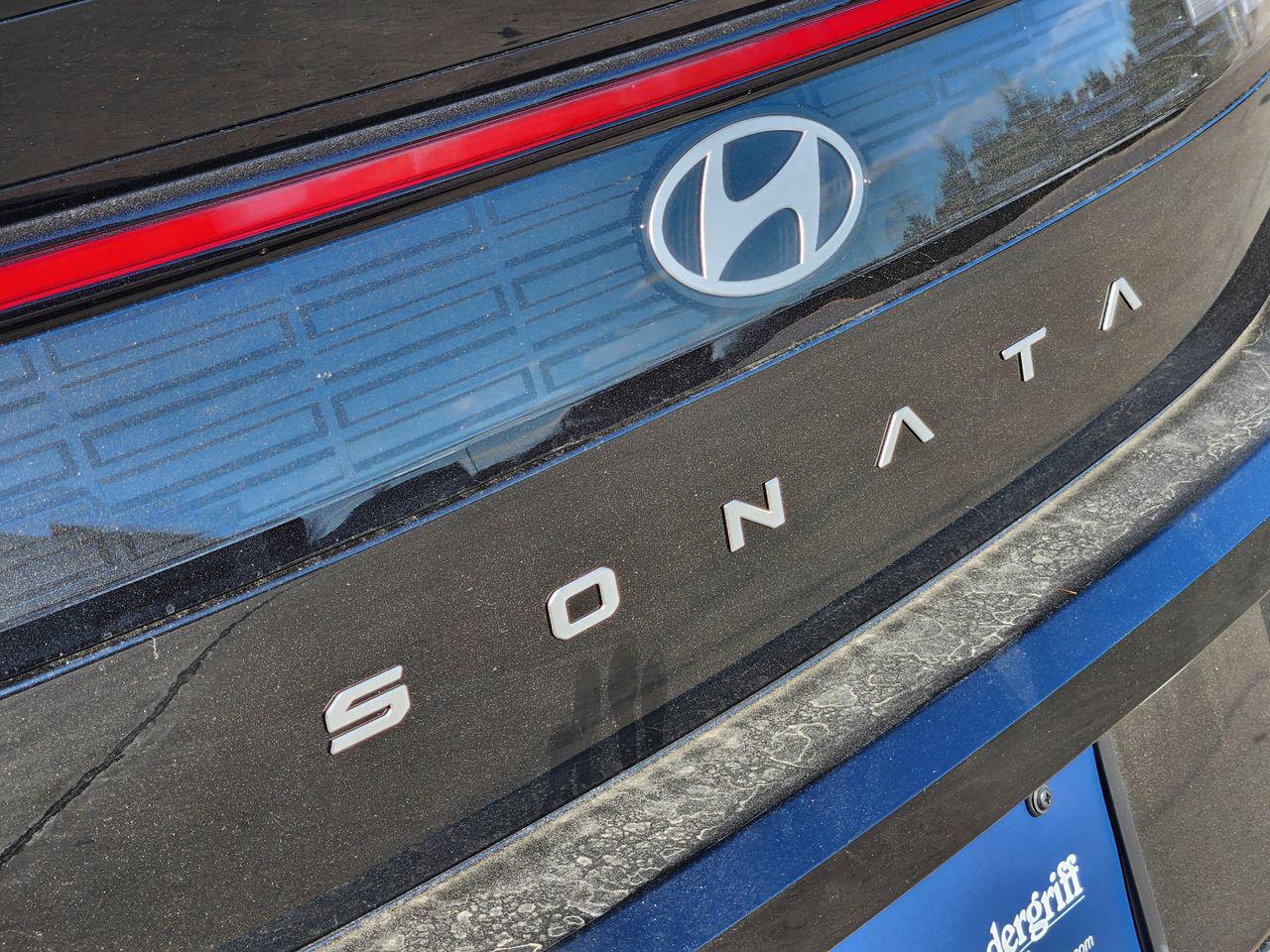 New 2026 Abyss Black Hyundai SEL Sport image 8