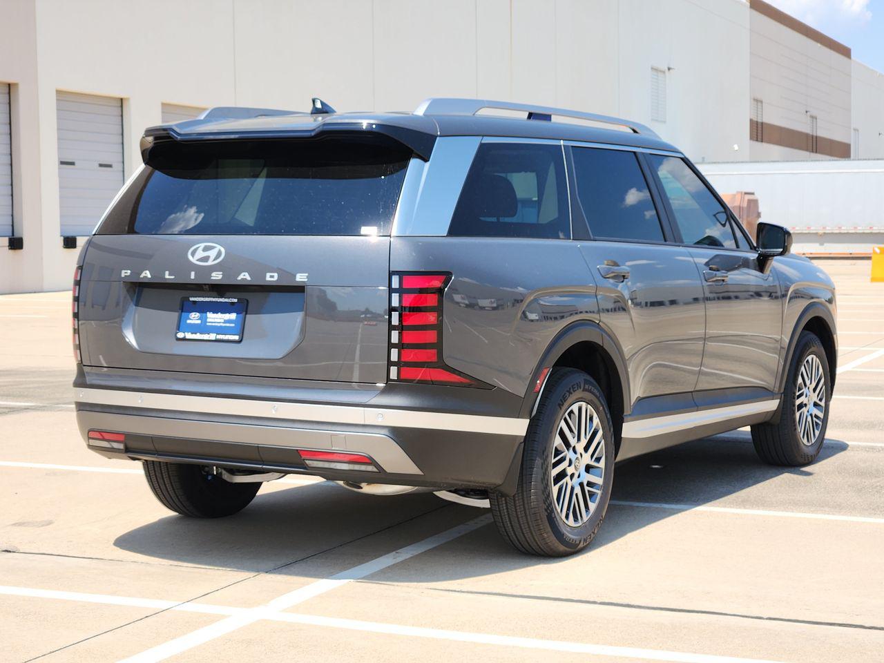 New 2027 Ecotronic Gray Pearl Hyundai SEL FWD image 4