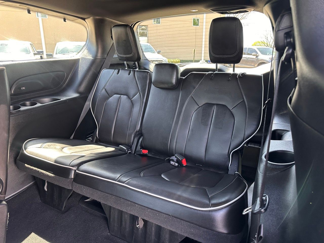 Used 2025 Fathom Blue Pearlcoat Chrysler Limited image 19