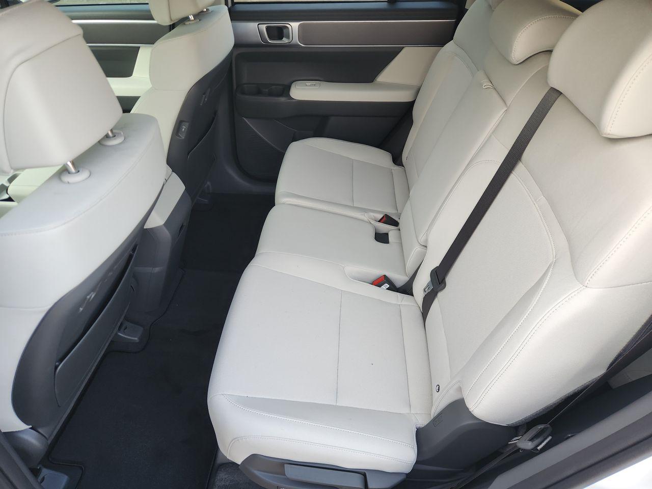 New 2027 Serenity White Hyundai SE FWD image 28
