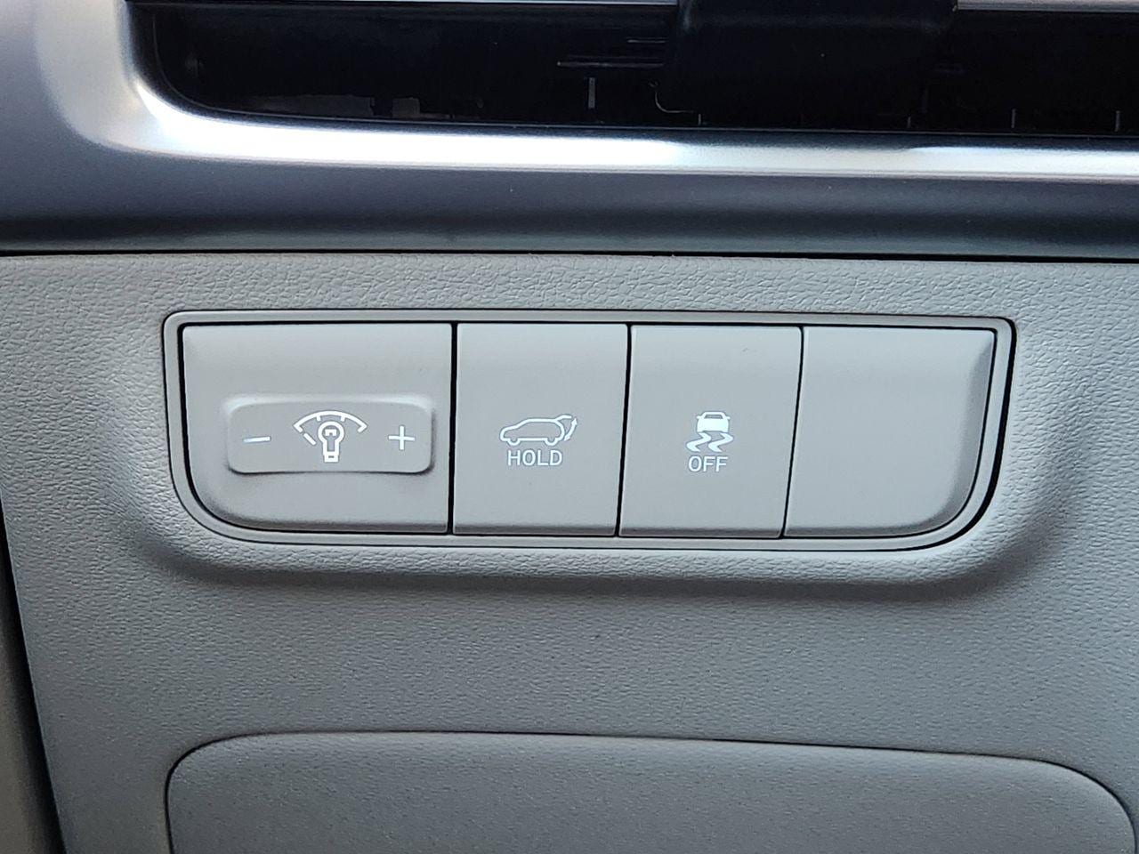 New 2026 S3B Black Hyundai SEL FWD image 20