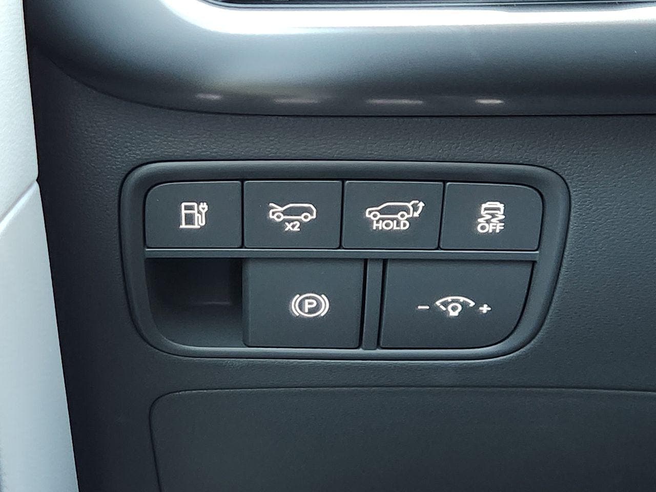 New 2026 Snow White Pearl Hyundai S image 20