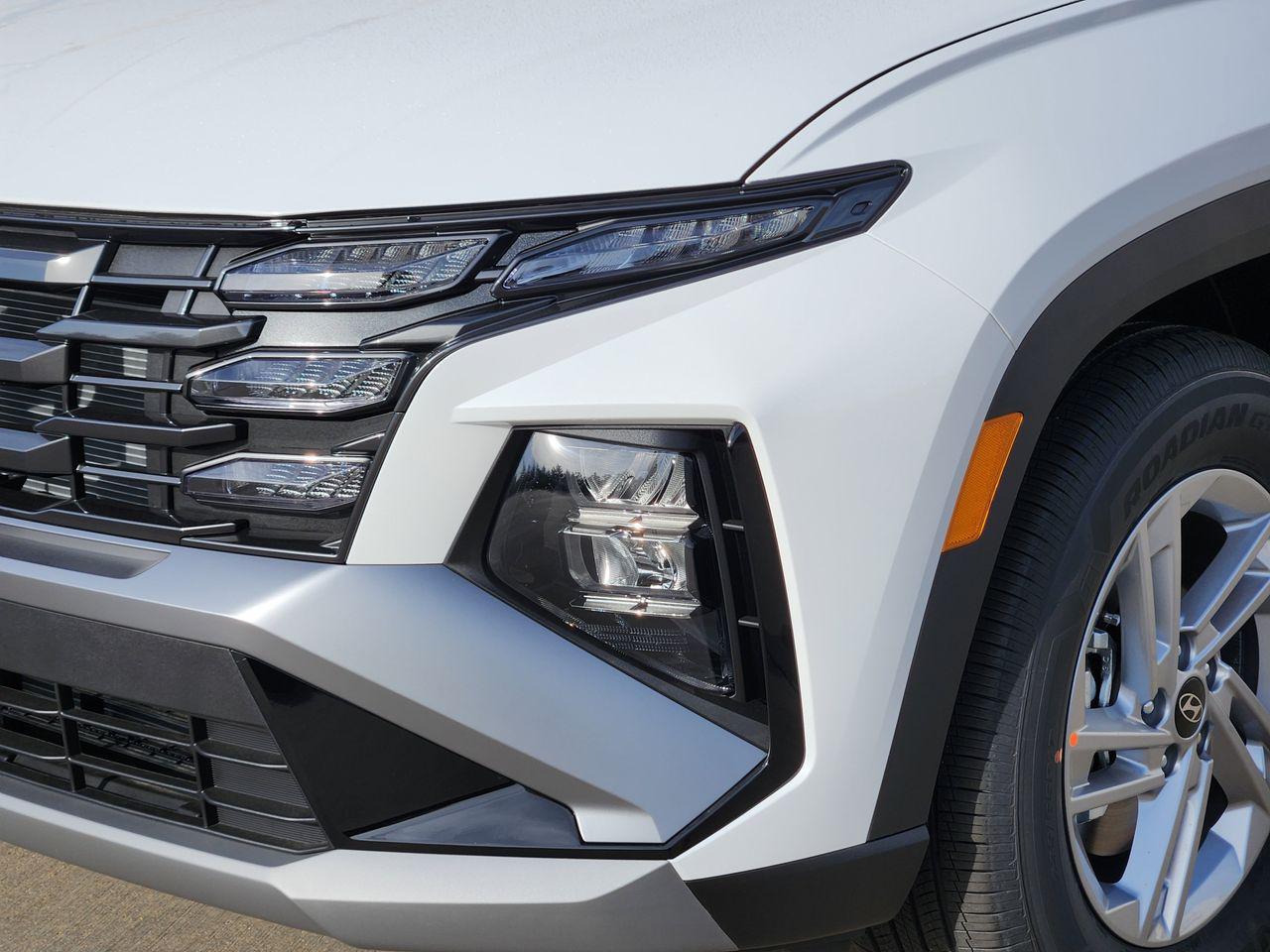 New 2026 W6H White Hyundai SE FWD image 6