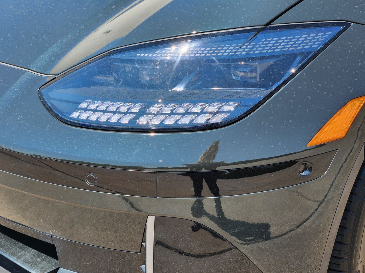 Used 2023 Digital Green Hyundai Limited image 6